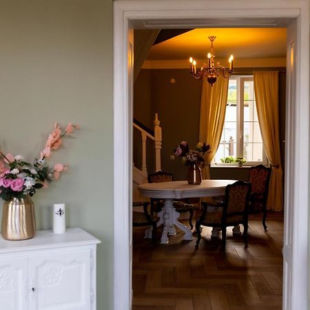 The Corner House Apartman Vajdahunyad Kültér fotó