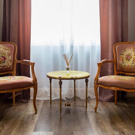 The Corner House Apartman Vajdahunyad Kültér fotó