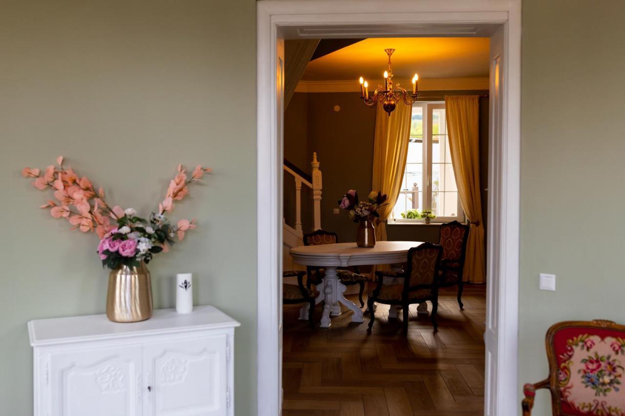 The Corner House Apartman Vajdahunyad Kültér fotó